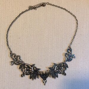 ModCloth Necklace EUC